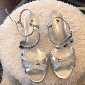 Silver dress sandal